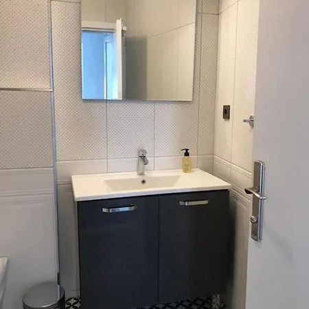 Modern And Vibrant Apartment 7 Min To Marmaris Public Beach Апартаменты